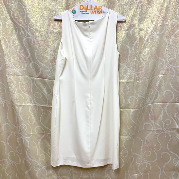 Women’s dress - Picture 2 of 3